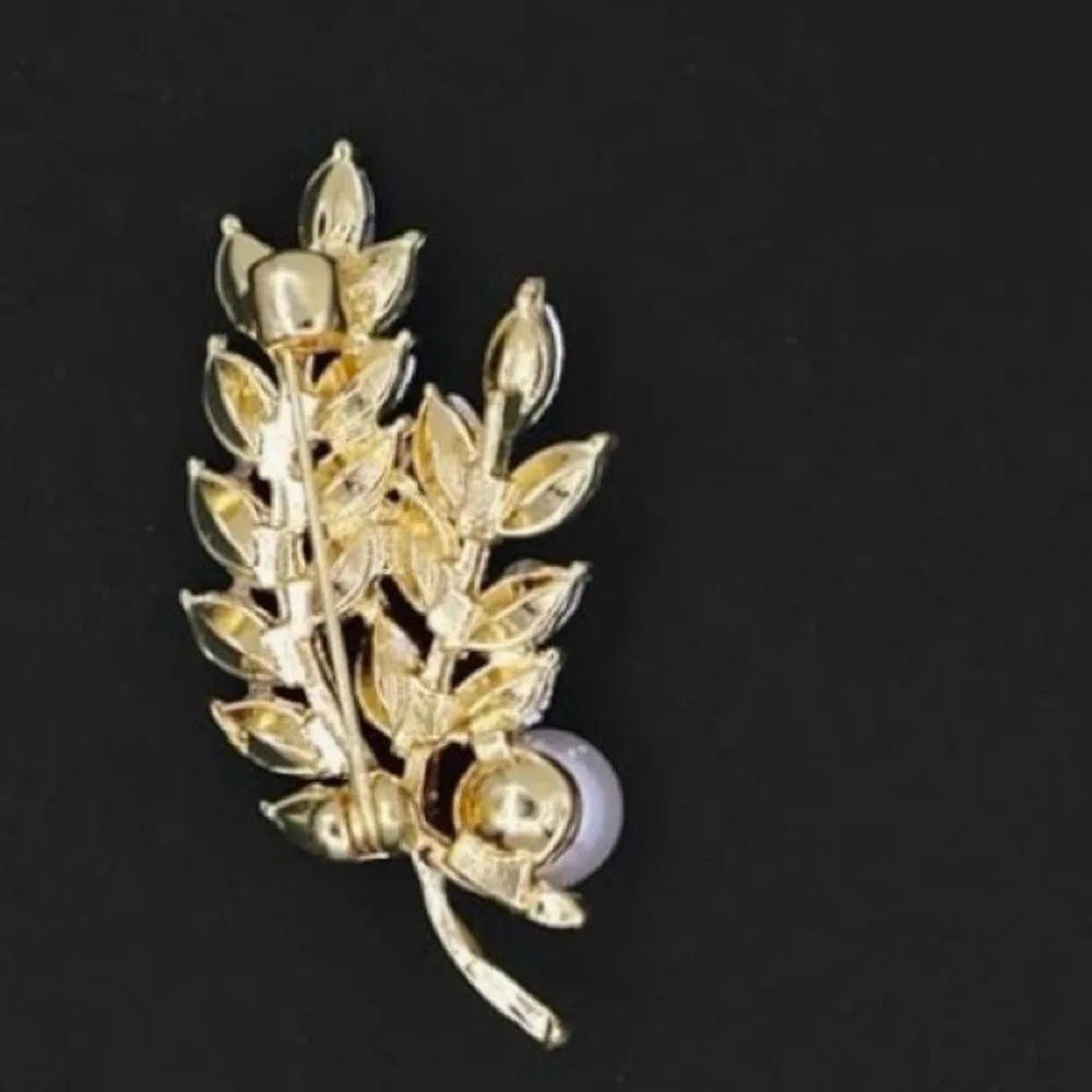 Rhinestone Crystal Pearl Flower Leaf Brooch • Work • All Seasons • Gift